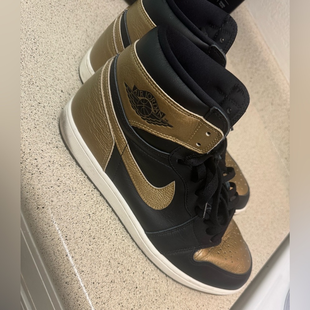Jordan 1 Black and Gold Sneakers